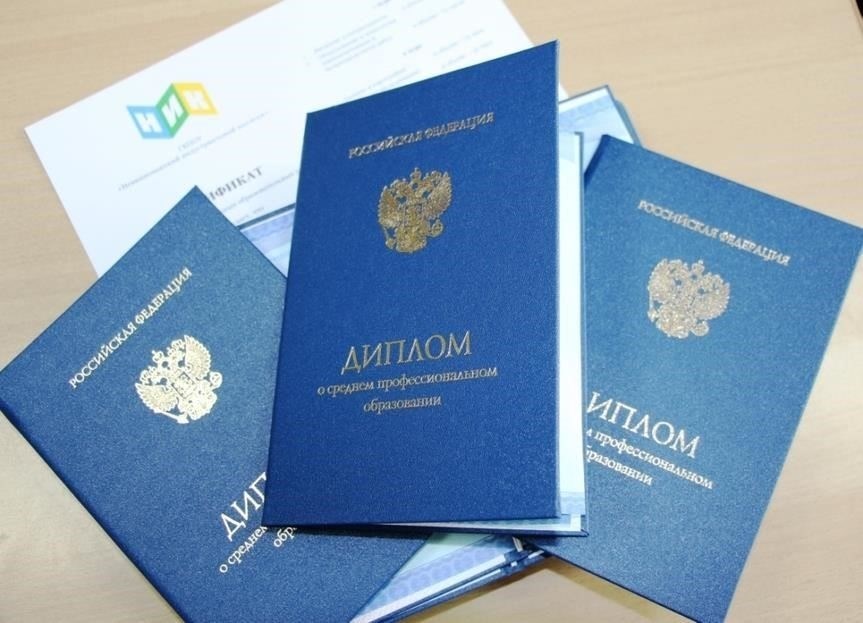 Внесение РВК в военные документы гражданина играет важную роль в отслеживании его статуса службы. С помощью этого идентификатора комиссариат может легко получить информацию о воинской обязанности человека, например, о том, считается ли он резервистом или уже прошел срочную службу. В случае проверки или любого запроса, связанного с военной службой, РВК обеспечивает быстрый доступ к истории человека.